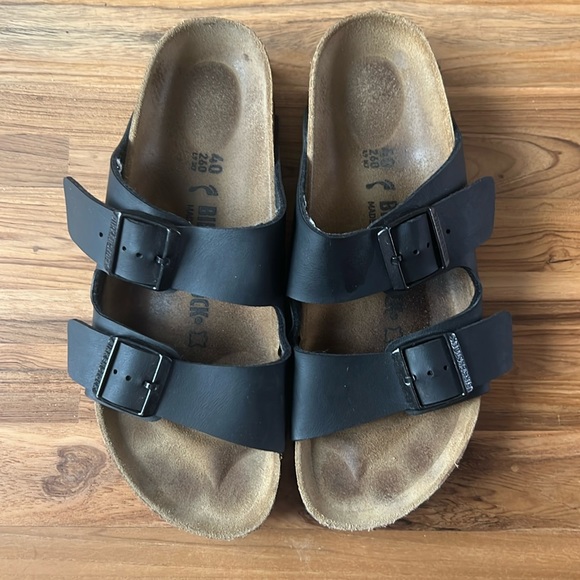 Birkenstock Arizona Black 40 EUC - Picture 2 of 4